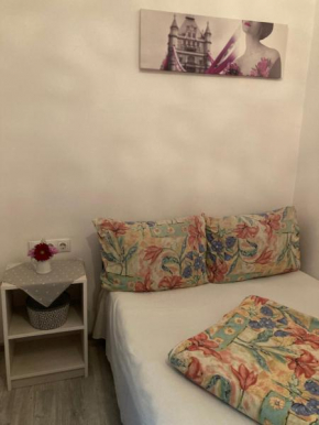 Small Studio2